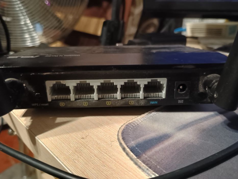 Роутер Asus RT-N12E C1