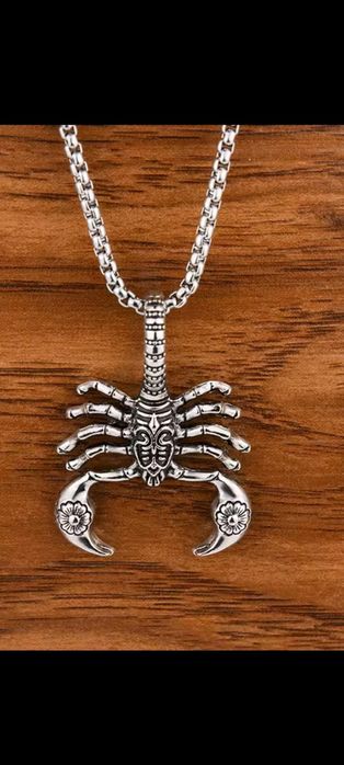 Łańcuszek z zawieszką skorpiona znak zodiaku nowość