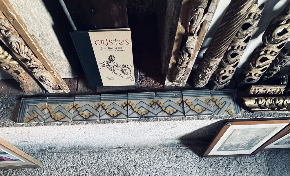 Barra de azulejos antigos