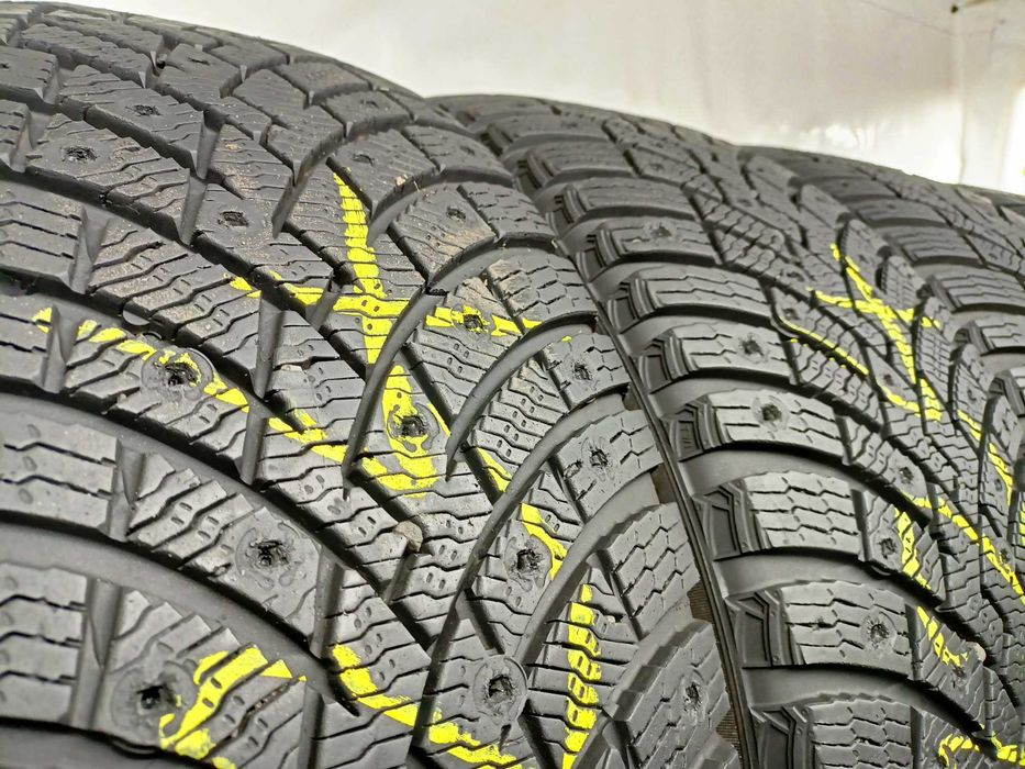 Pirelli Scorpion IceZero 235/55/19  255/50/19 21r. 105/107H (6724)