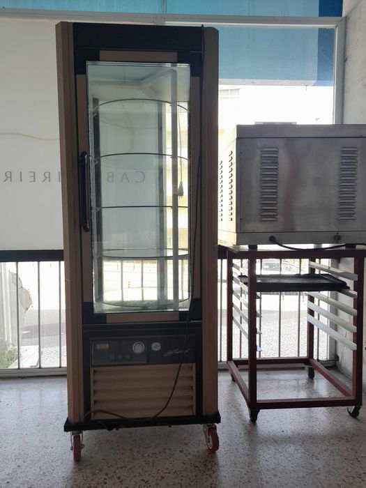 Vitrine bolos vertical