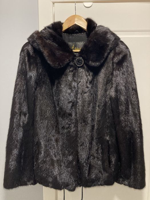 Норкова шуба чорна