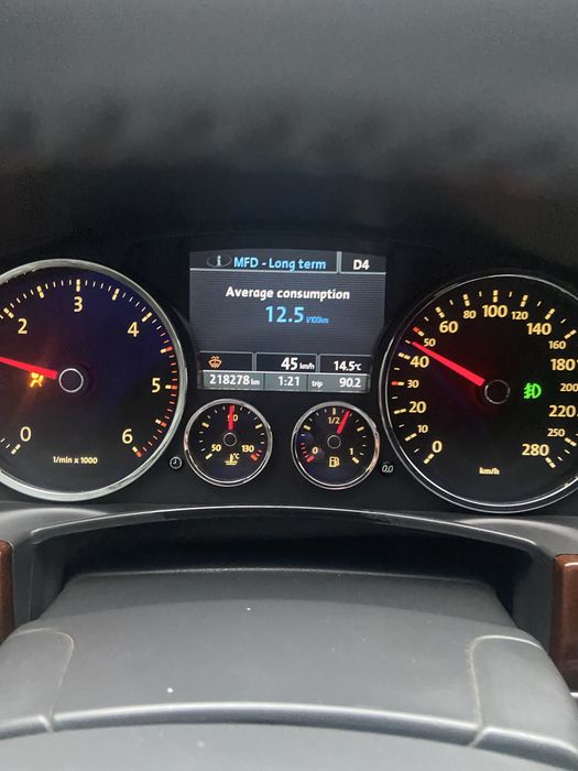 Продам  Volkswagen Touareg!!! 0.9.6.5.3.0.3.6.5.8.