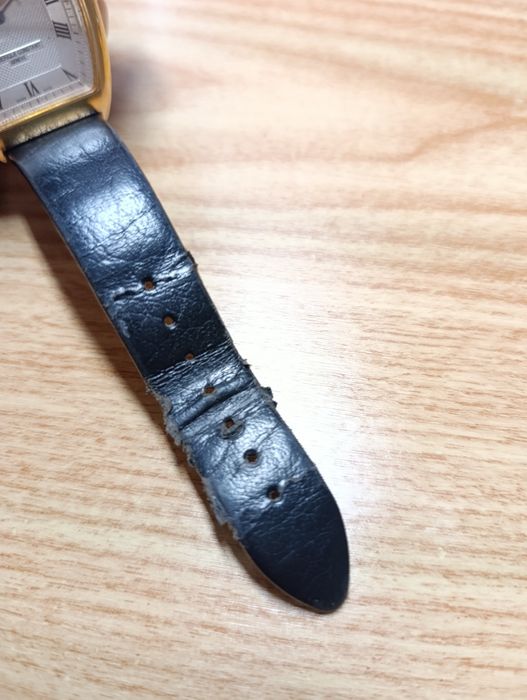 Продам часы Frederique constant