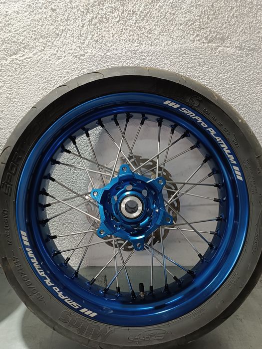 Suzuki RMZ 450 rodas super motard