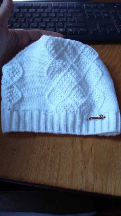 белая демисезонная шапка біла демі зимняя шапка зимова шарф-хомут снуд