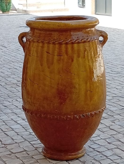 Vasos rústico e vidrados