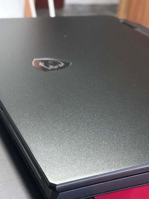 MSI Raider 18 HX A14VHG – Laptop Gamingowy