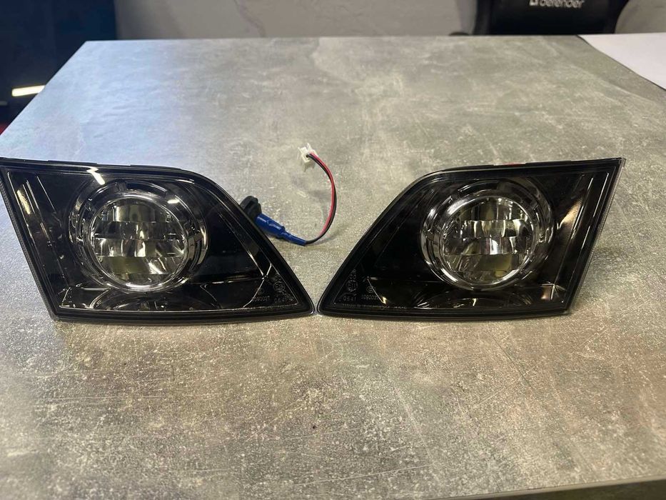 Фонарь задний внутренний FX35 Леый и Правый 150 уе/шт новые