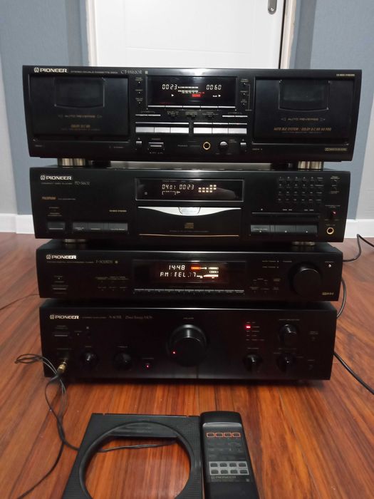 Wieza Pioneer 4 elemęty