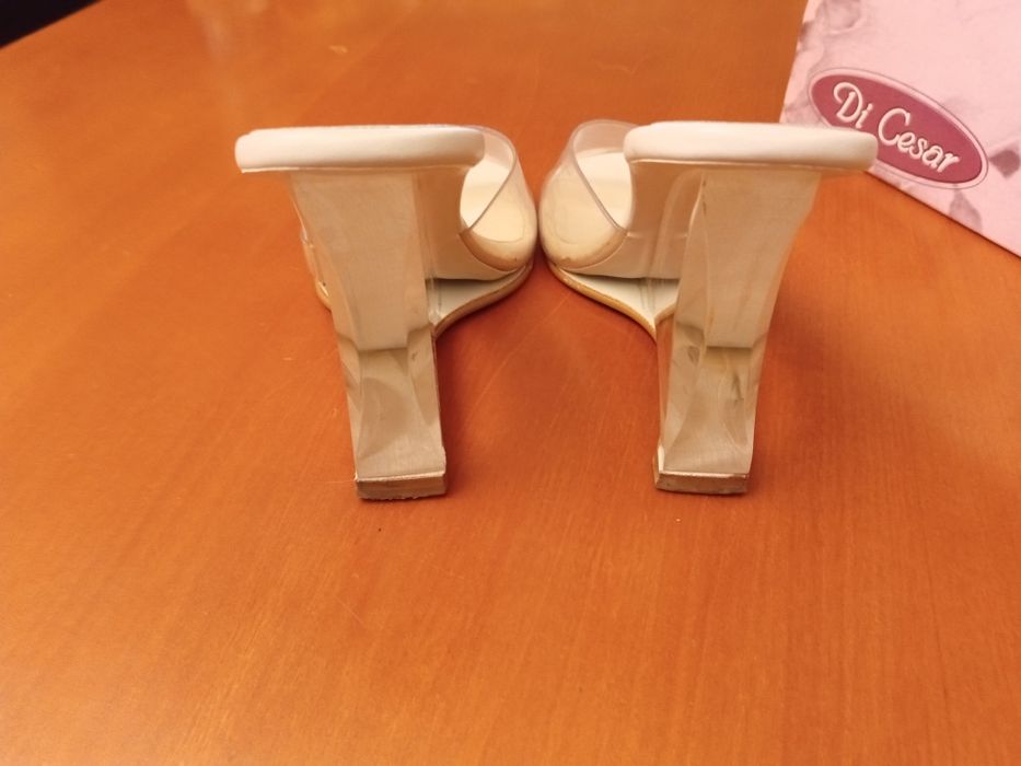 Sandálias novas n 36