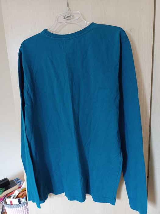 T-shirt z nadrukiem.