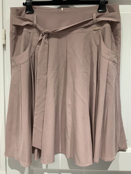 Женские юбки новые и б/у  разных фасонов