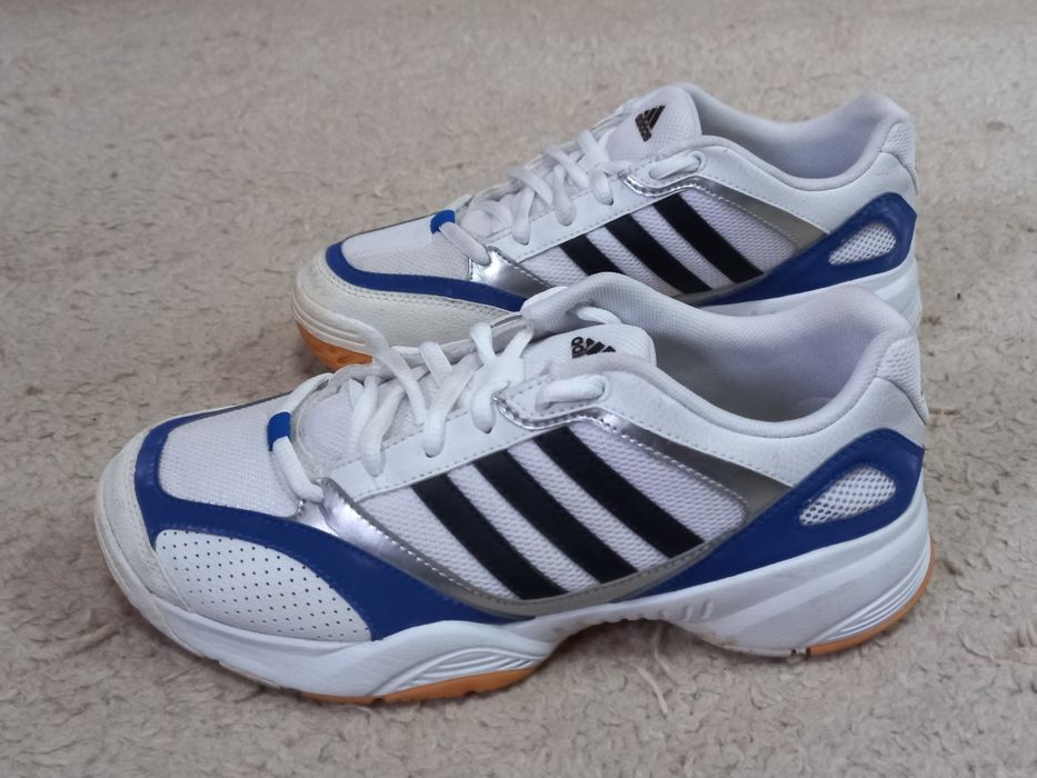 Кросовки Adidas  37 1/3