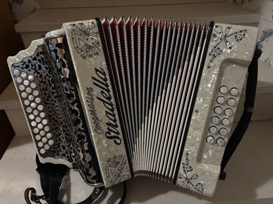 Concertina Stradella Fa La Re