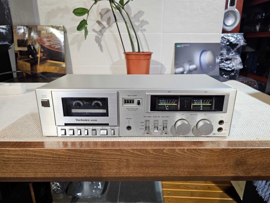 Касетна дека Technics RS-M205