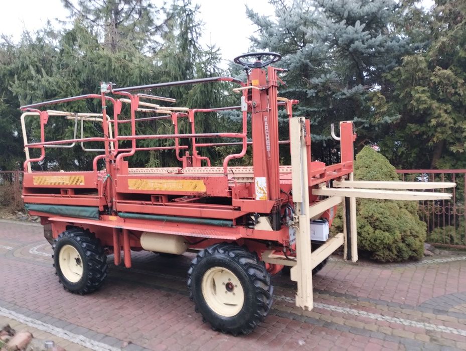 Platforma sadownicza samojezdna