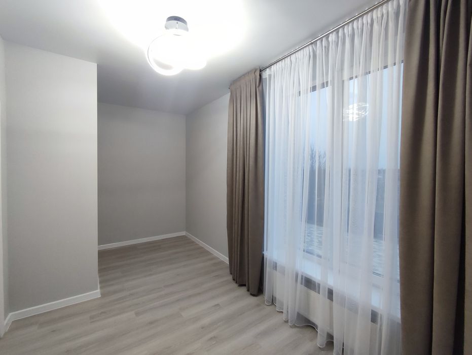 Продаж сучасного таунхаусу