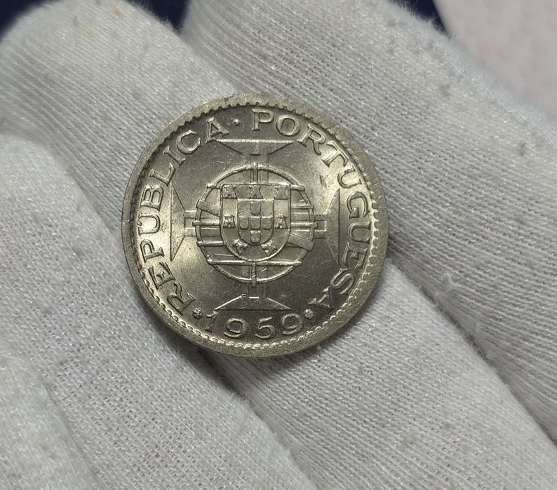 1$00 1959  India