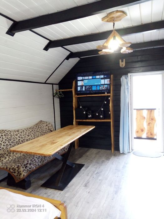 Здається будинок (центр Верховини)