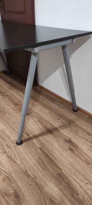 Secretária IKEA 160*80cm com pés regulaveis | secretária 80*80cm