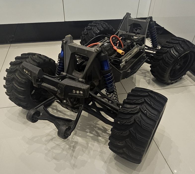 Traxxas x-maxx xmaxx 8s rc nie Arrma Kraton slamed max