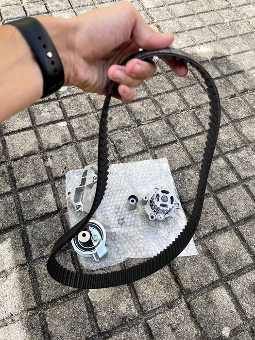 Correia Distribuição c/ Bomba Água Audi A6 2001