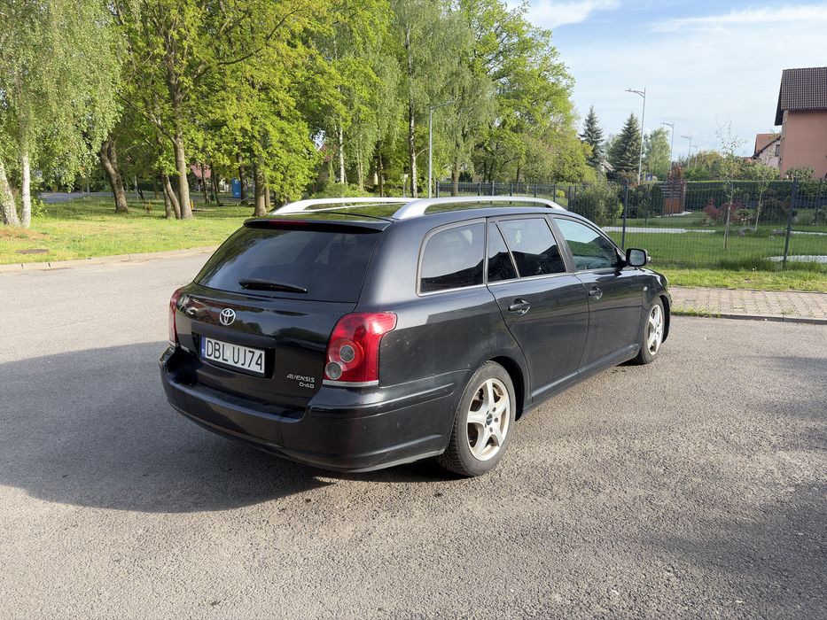 Toyota Avensis 2.2 dcat 177km 2006