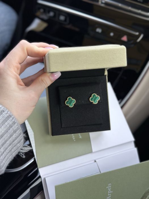 Van Cleef Arpels Alhambra серьги сережки малахит золоті