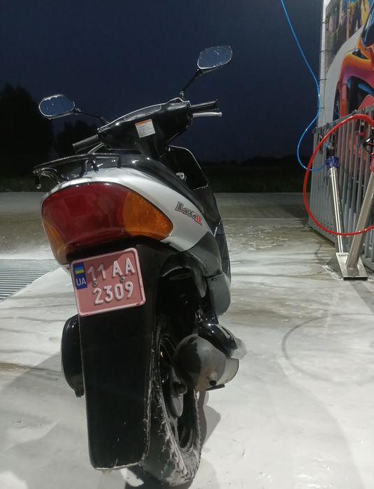 Продаю Suzuki lets 2