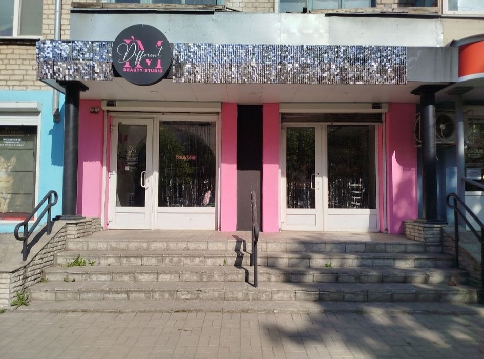 Аренда.Центр міста. Під магазин, салон.Тільки під комерцію.