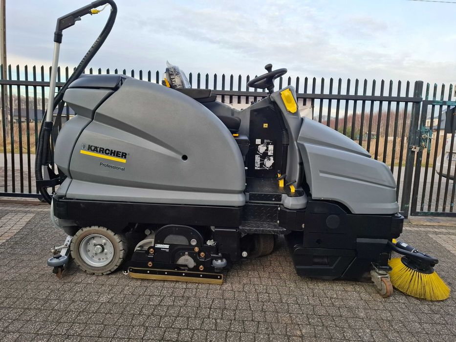 Szorowarka/zamiatarka z fotelem dla operatora B 250 R *2019r*596 h