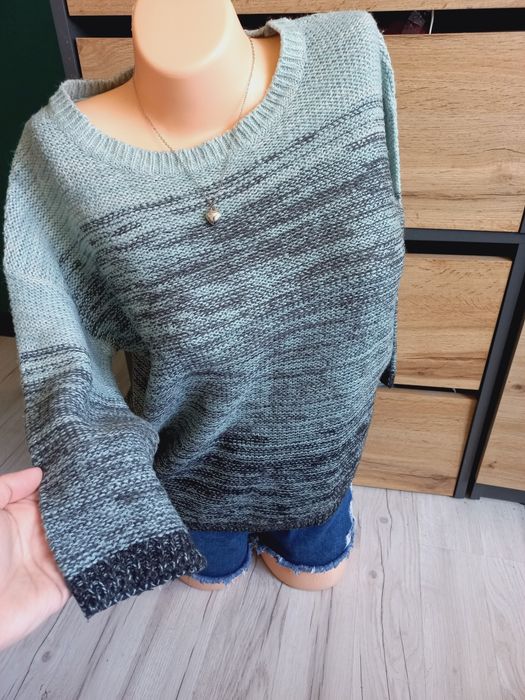 Sweterek ombre M. Stan idealny