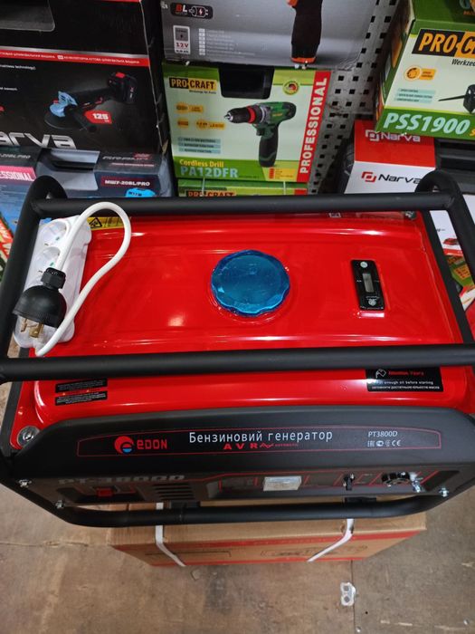 Бензиновий генератор Edon PT-3800D 3,0 кВт, мідь