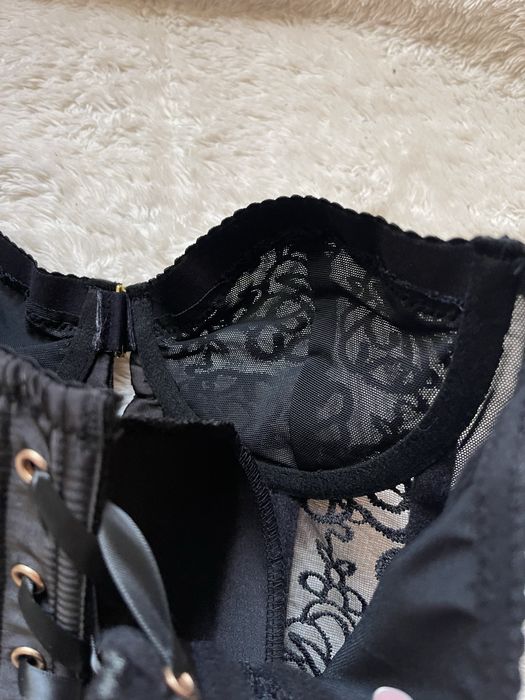 Корсет в стилі agent provocateur