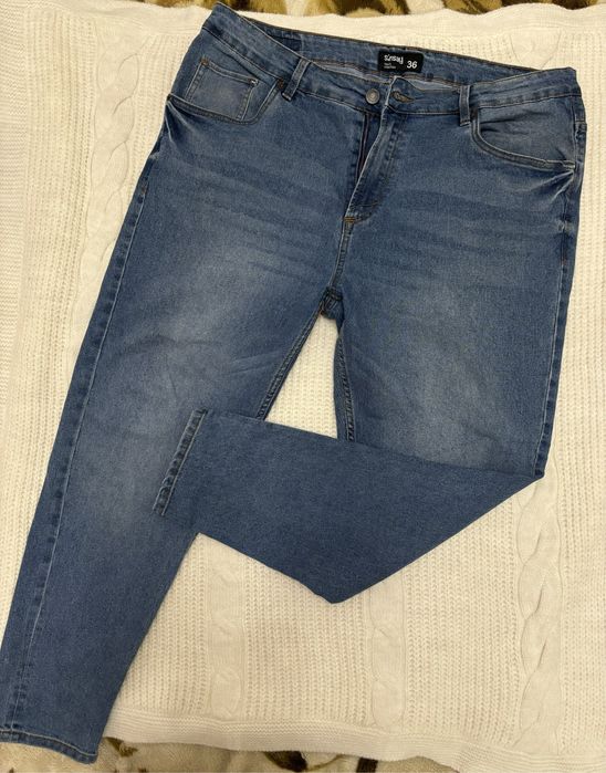 Мужские джинсы от бренда Sinsay