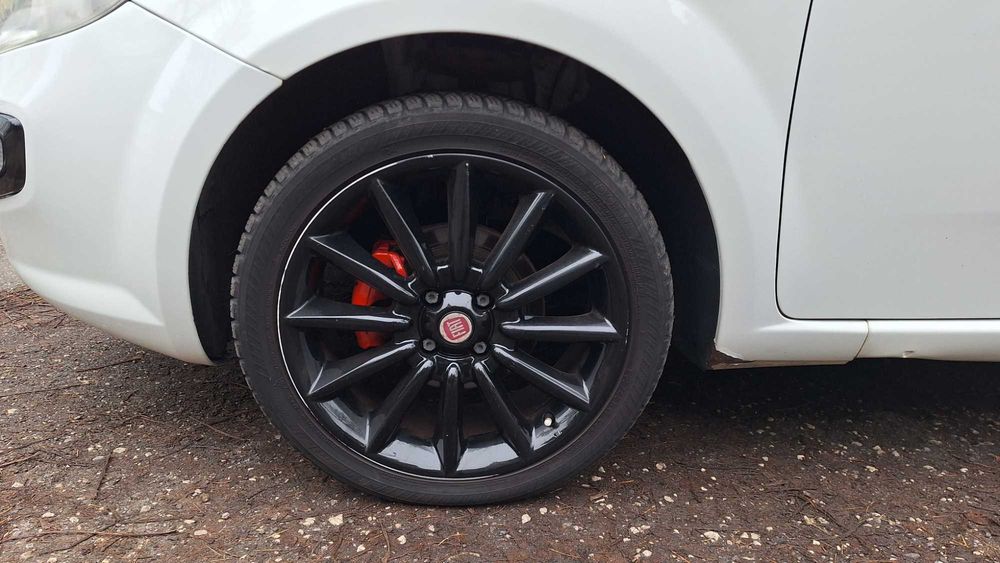 Fiat Punto Evo 1.3 Diesel | 2010 | 149 000 km | Biały / czarny dach