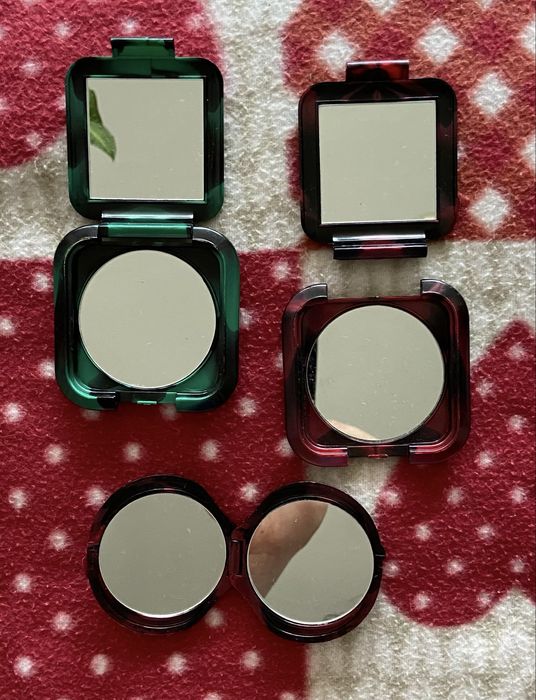 Trzy eleganckie lusterka