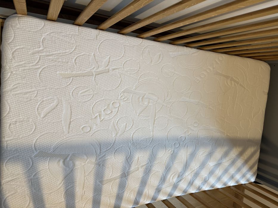 Łóżeczko z materacem novelies