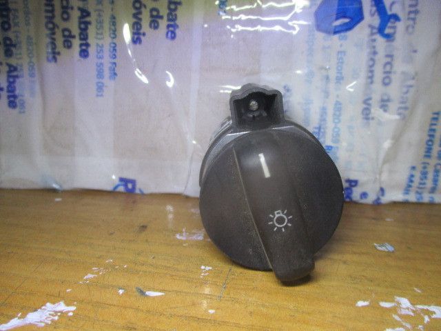 Botão / interruptor de luzes BMW 5 (E39)
