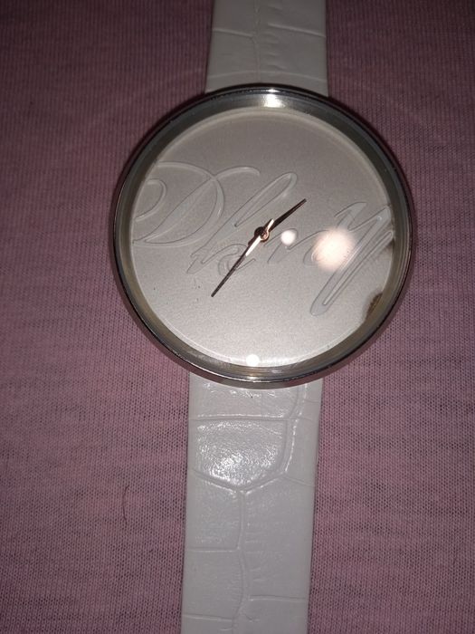 Часы белые DKNY оригинал