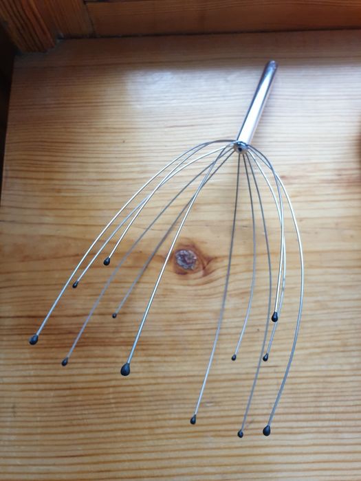 Масажер голови ,,