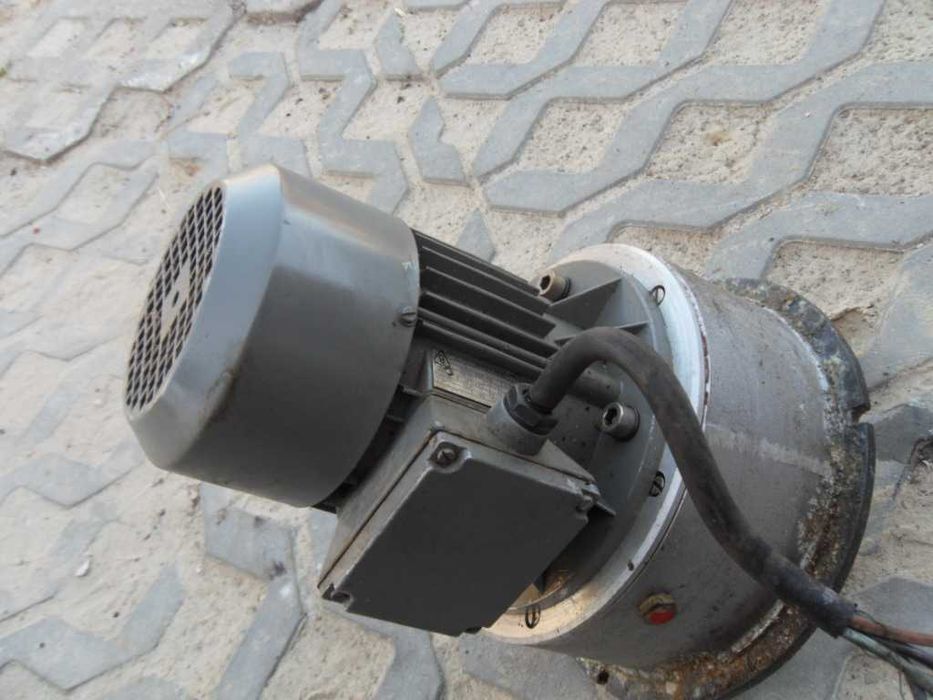 Sprzedam silnik 0,55 kw
