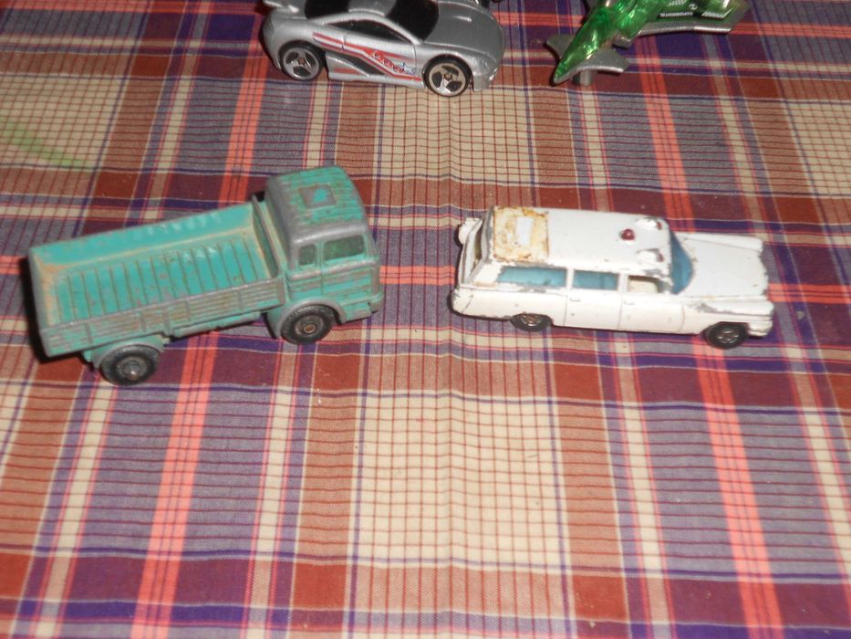 Miniaturas colecção antigas Corgi Matchbox Burago Hot wheels