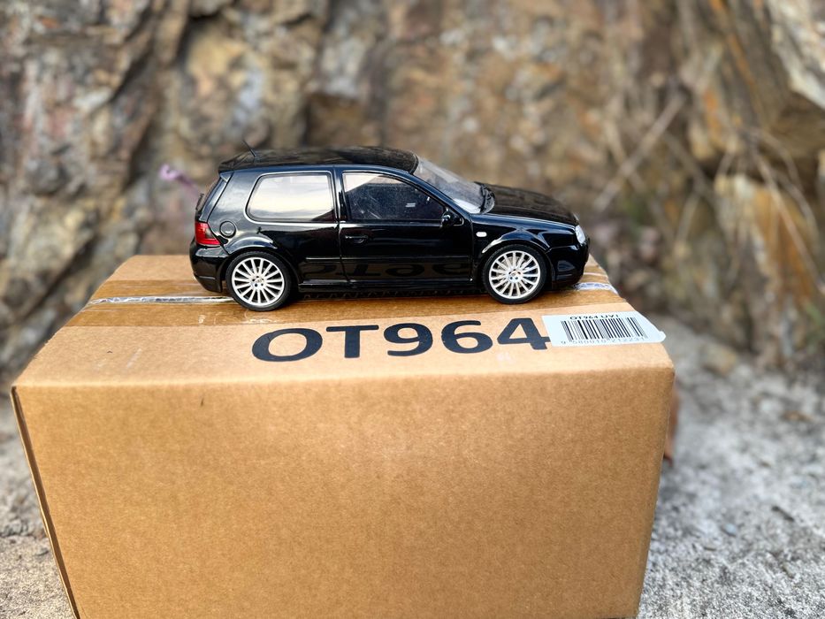 Ottomobile volkswagen golf r32