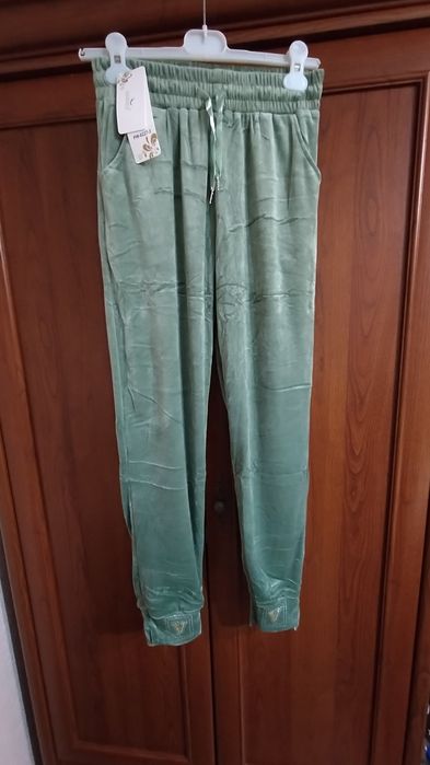 Spodnie damskie welurowe 40/42