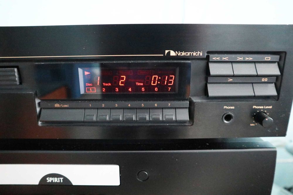 Cd проигрыватель  NAKAMICHI MB-1S Chip 2 x PCM1700P звук 20 бит