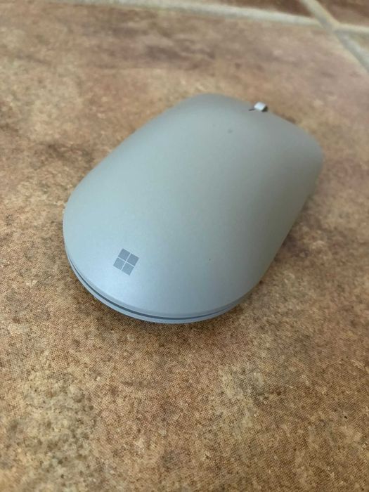 Microsoft Surface Mouse – Wireless | 2400 DPI | Cor Cinzento