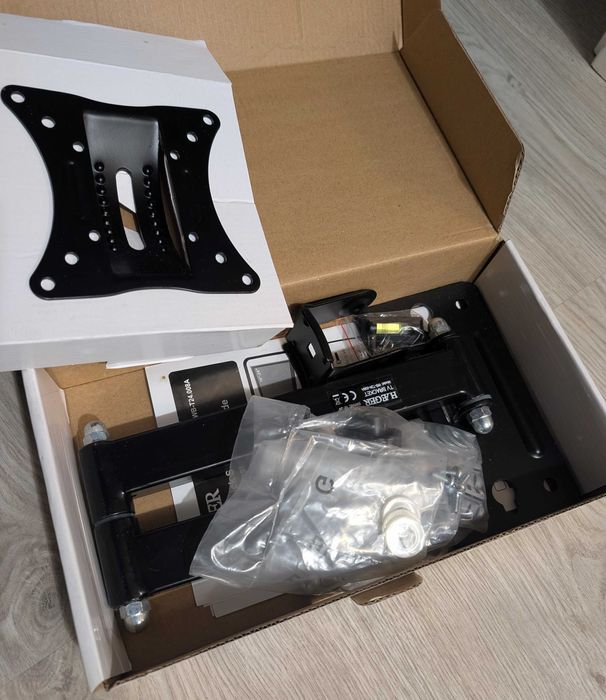 Suporte TV HÆGER Articulado Inclinável 10"-24"