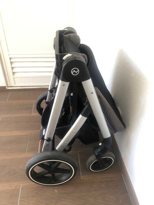 Vende-se carro de passeio Cybex Balios S + cadeira auto (ovo)
